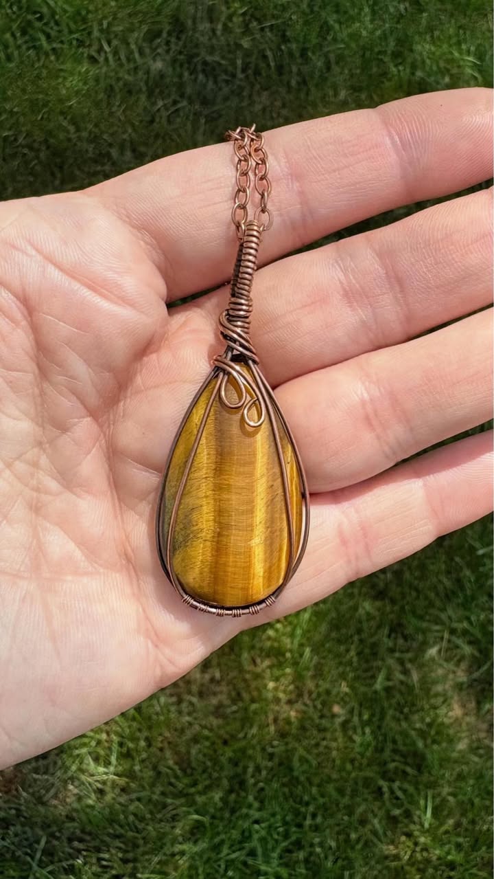 Tiger's eye pendant